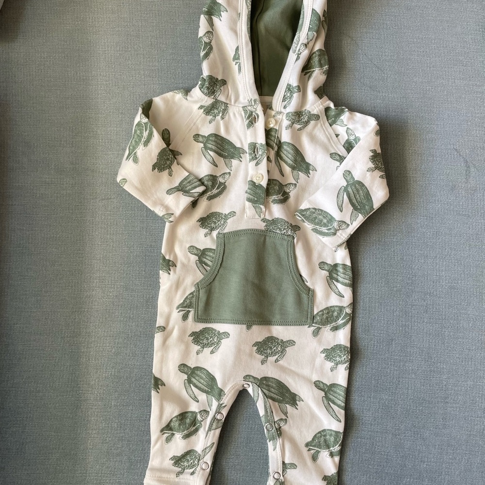 NWT Kate Quinn turtle hooded jumpsuit